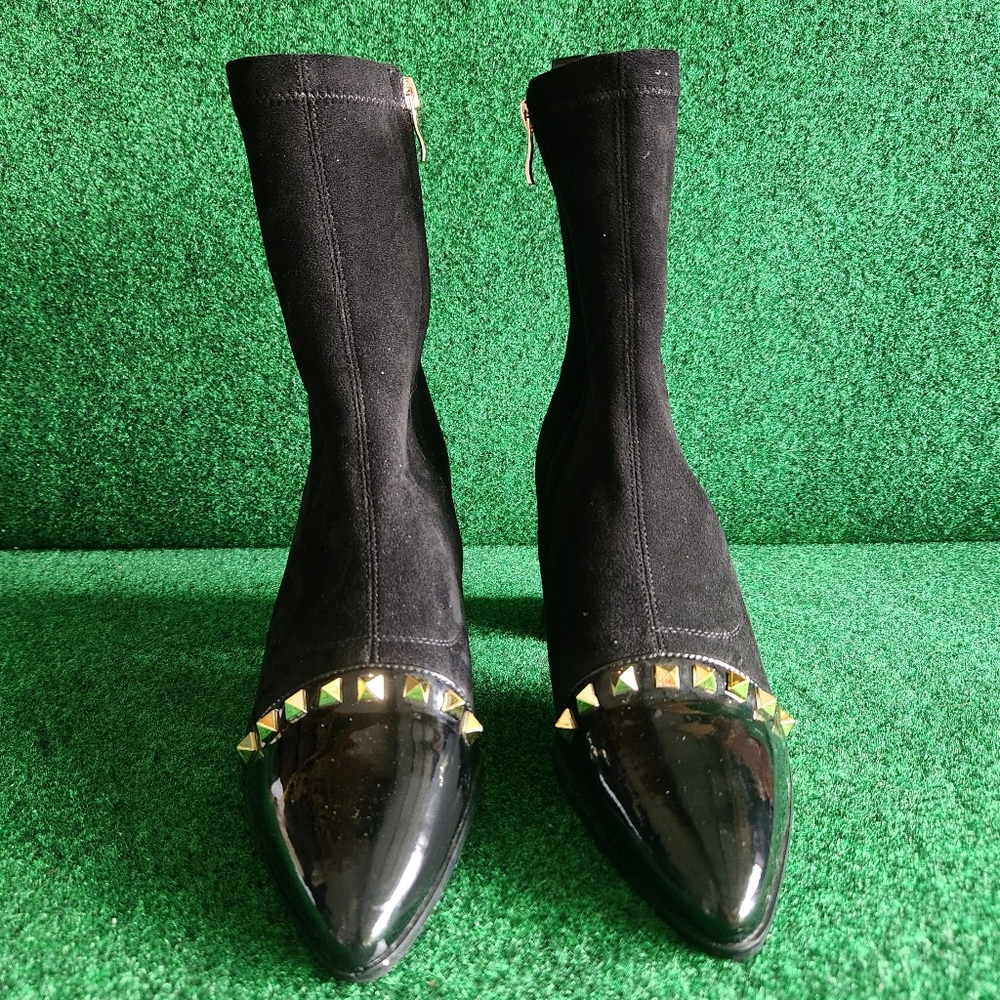 Suede Studded Block Heel Pointed Toe Boots Size 8.5
